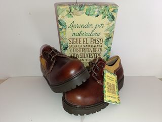 Zapato colegial marrón