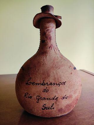 Decanters rivestito in pelle.