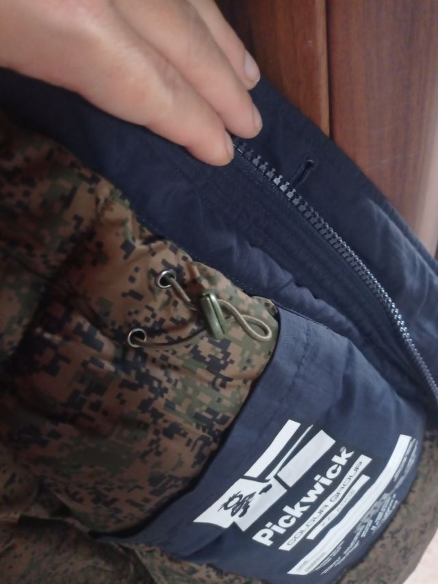 Giaccone imbottito con cappuccio