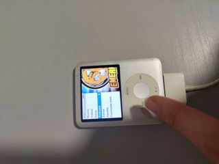 Ipod nano 4GB con cable bajada precio