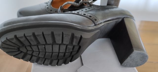 Zapatos Hobby en piel