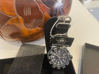 ESPECTACULAR RELOJ ADDIESDIVE modelo MILITAR