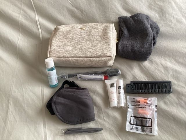 Neceser Royal Jordanian.