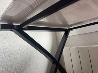 Mesa de escritorio y sillon