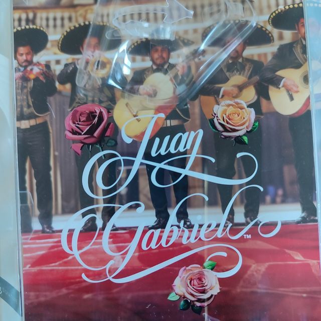 Caja de la Barbie Juan Gabriel,