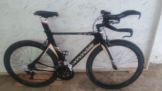 Triatlón Cannondale bici