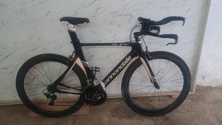 Triatlón Cannondale bici