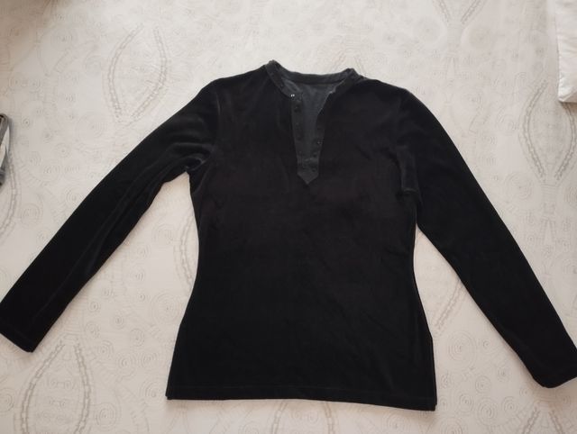 Camiseta terciopelo negro mujer