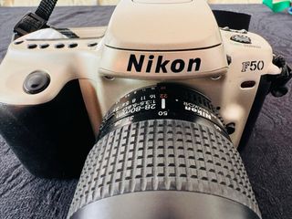 NIKON F50 (+ obj. SIGMA 100-300)