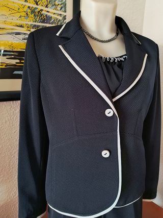 Traje pantalón tres piezas señora