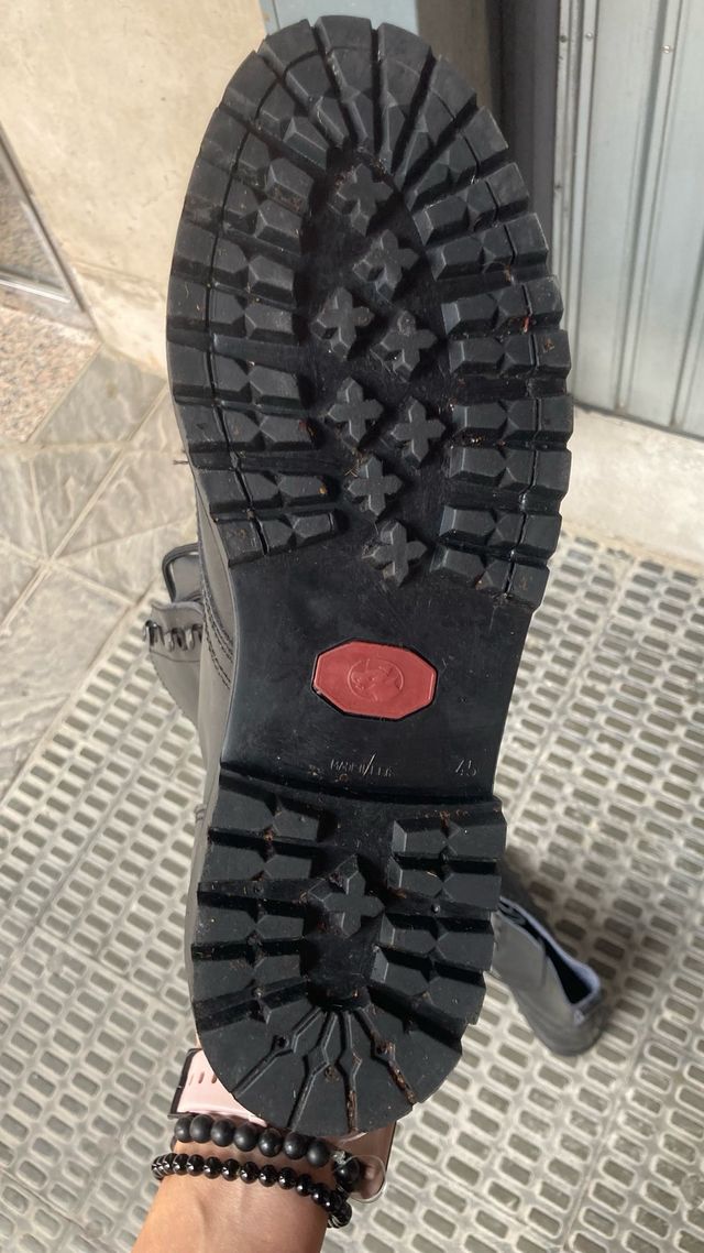 Botas nuevas sin estrenar de hombre