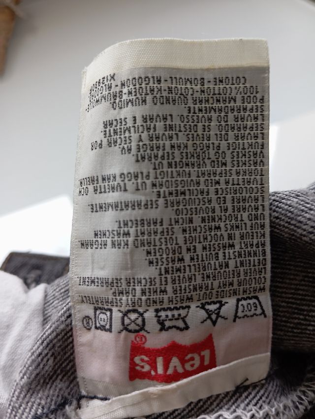 Levi's 501 de los 90 cortados T27