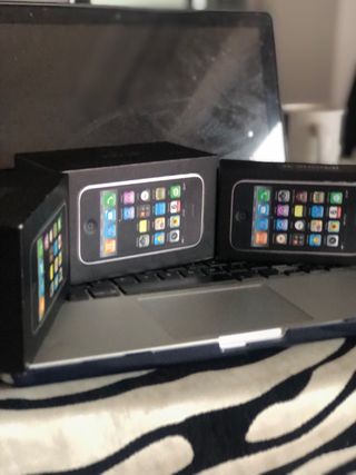 Iphone 1 2 3 con sus  cajas funcionan todos