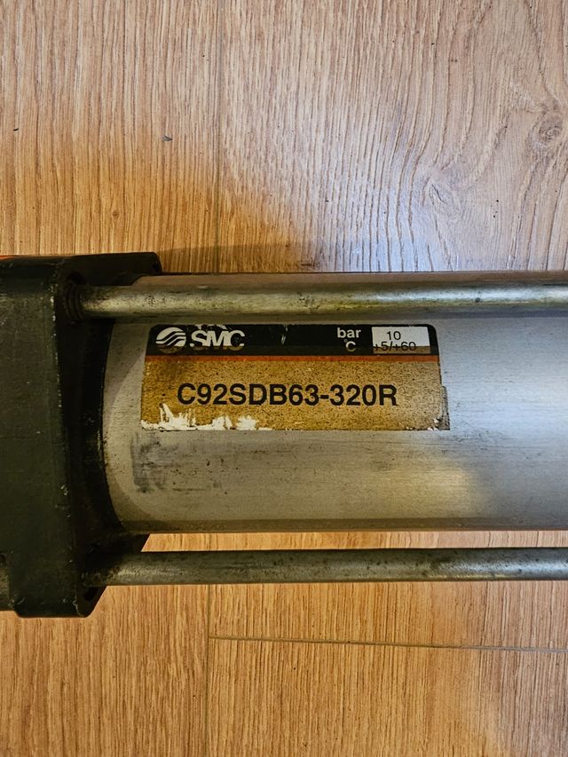 Cilindro/Pistón neumático 63x320 SMC