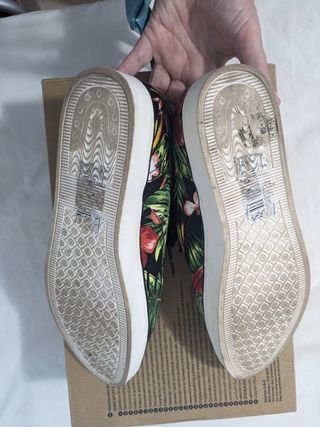 Zapatillas flores
