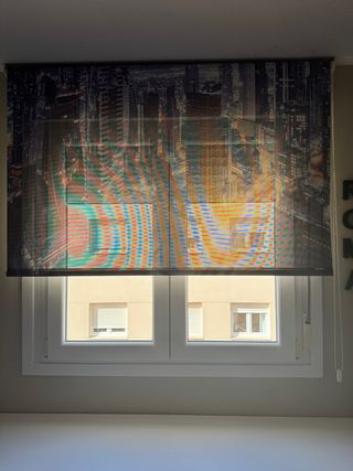 Estor enrollable  con diseño