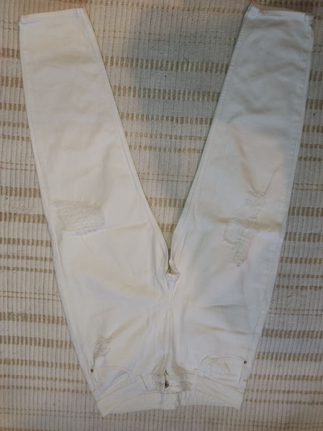 Vaquero roto blanco femenino