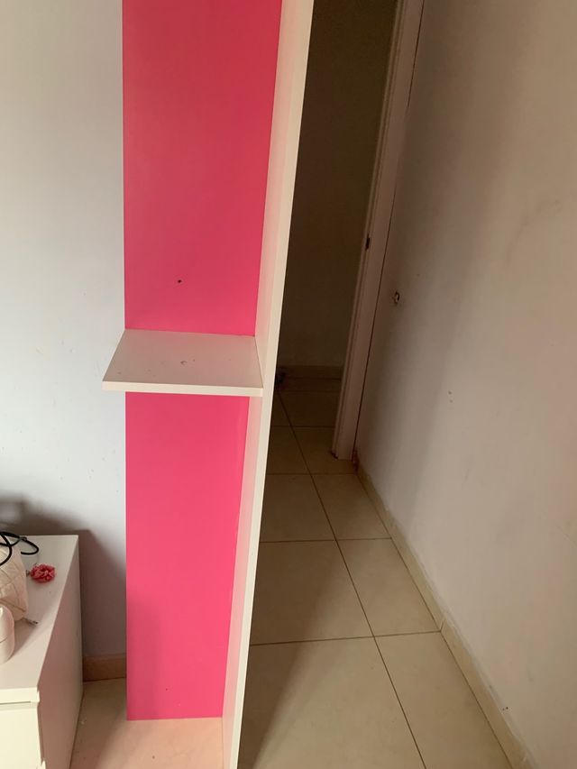 Set infantil con cama,estanteria y harmario