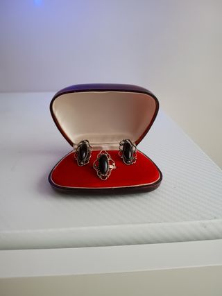 Conjunto pendientes y anillo azabache y