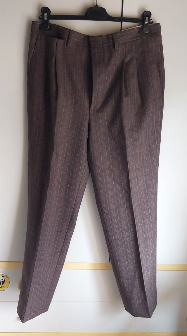 Pantaloni pregiati uomo