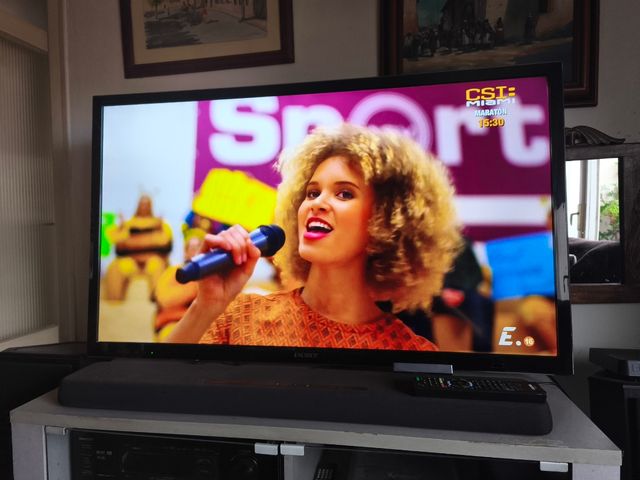 Televisore 3D HD Sony KDL46