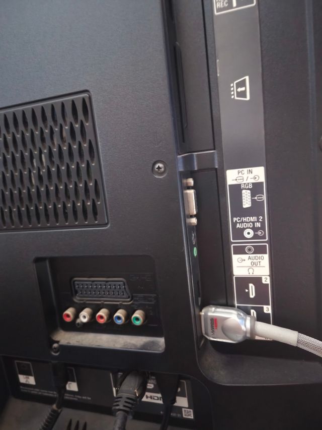 Televisore 3D HD Sony KDL46