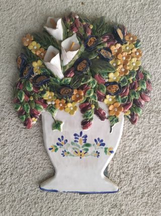 Decoración floral de cerámica