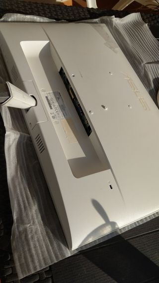 ASUS 239H blanco 2 altavoces