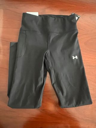 Malla under armour talla S sin estrenar