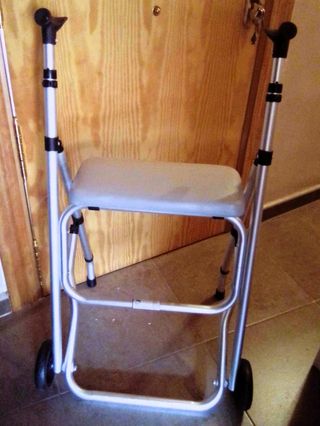 Andador plegable y ligero