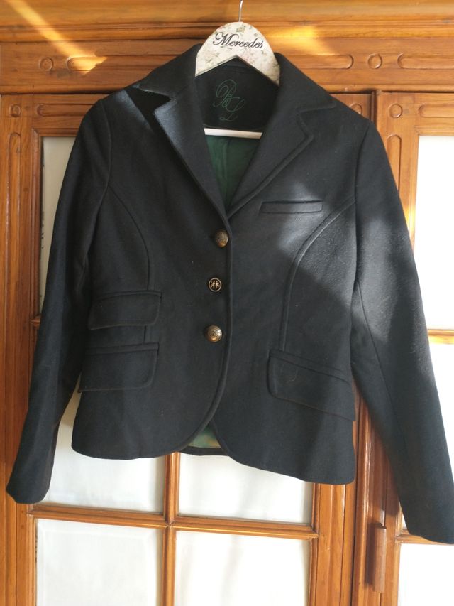Chaqueta negra,  Bimba y Lola, T. L