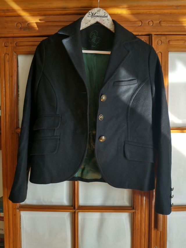 Chaqueta negra,  Bimba y Lola, T. L