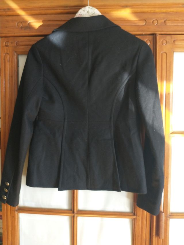 Chaqueta negra,  Bimba y Lola, T. L