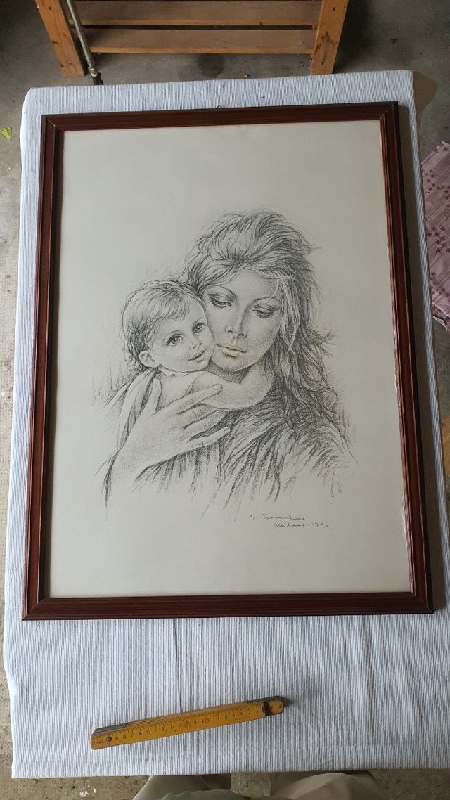 Cornice grande con disegno a carboncino