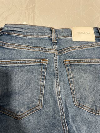 Jeans donna a vita alta Pull e Bear