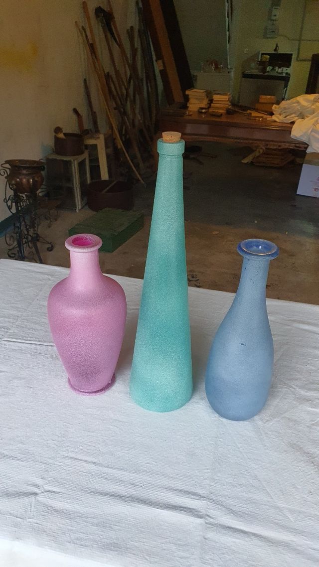 Bottiglie di vetro sabbiato