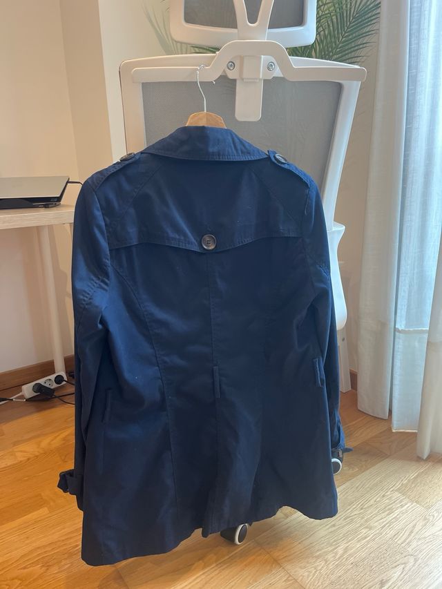 Garbardina azul marino