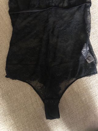 Body negro encaje con etiquetas 🖤