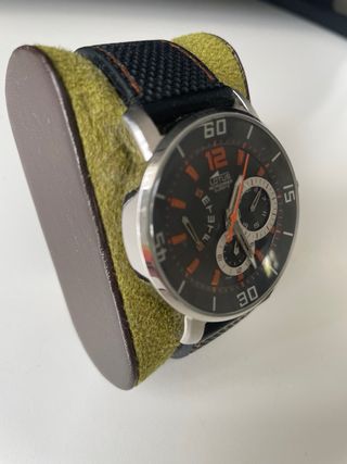 Reloj LOTUS pila y hermetismo recien