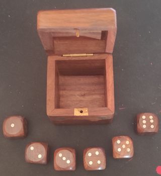 JUEGO DE DADOS DE MADERA