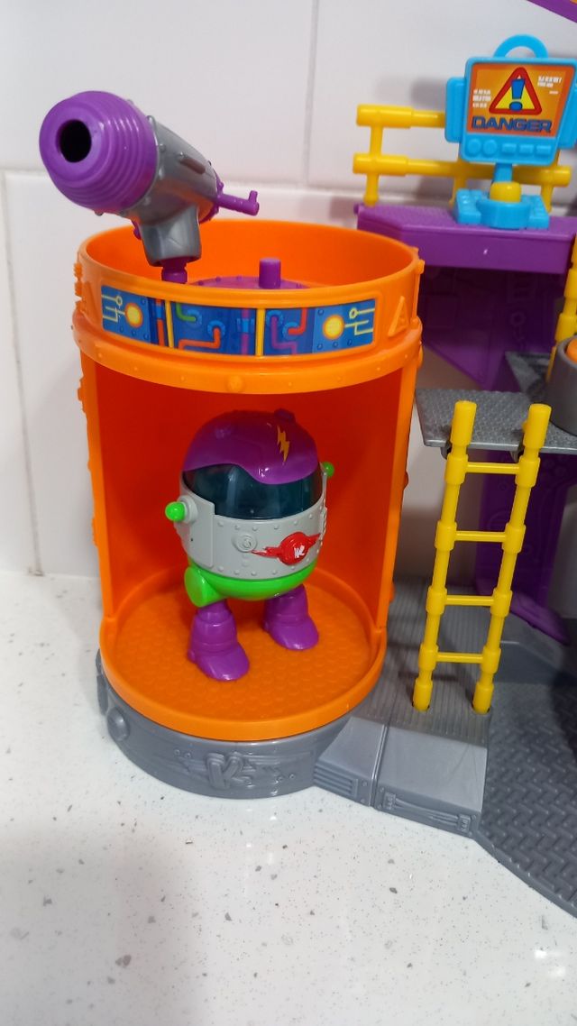 SUPERTHINGS RIVALS OF KABOOM