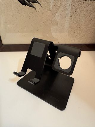 Base di ricarica iPhone a Apple watch