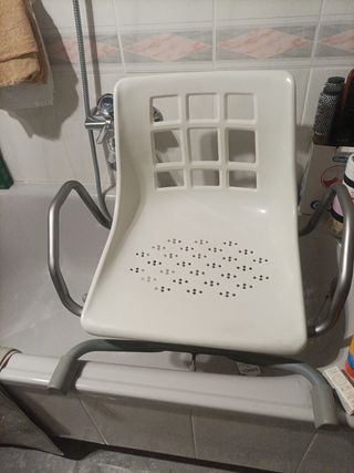 silla de baño giratoria