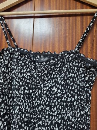 Mono corto negro-blanco Bershka