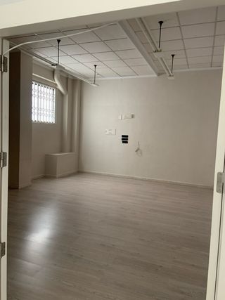 Alquier local 280m elda