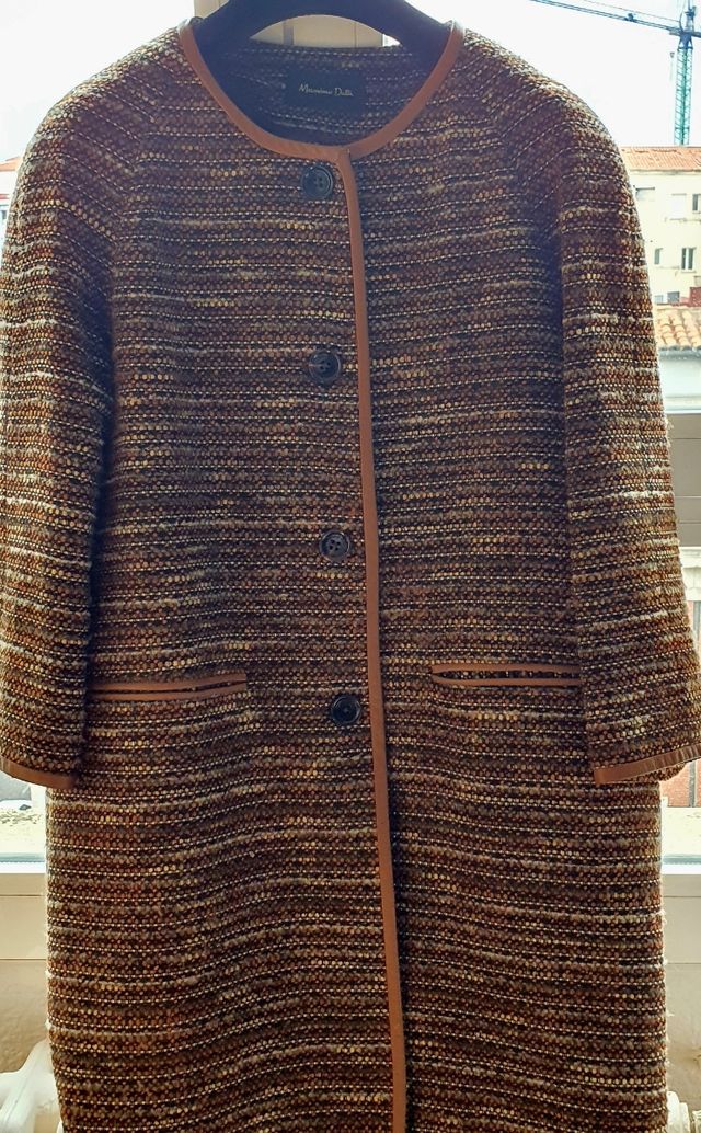 Abrigo cheviot Massimo Dutti.  Nuevo.