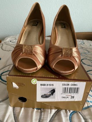 Zapatos de fiesta seminuevos