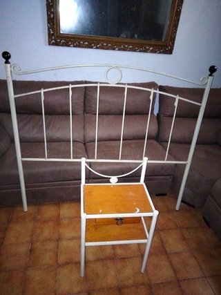 cabecero forja de hierro y mesita