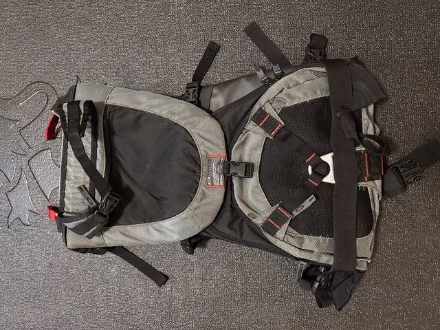 Mochila OAKLEY transporte Snownboard/sky