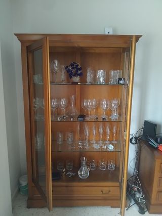 Mueble vitrina 